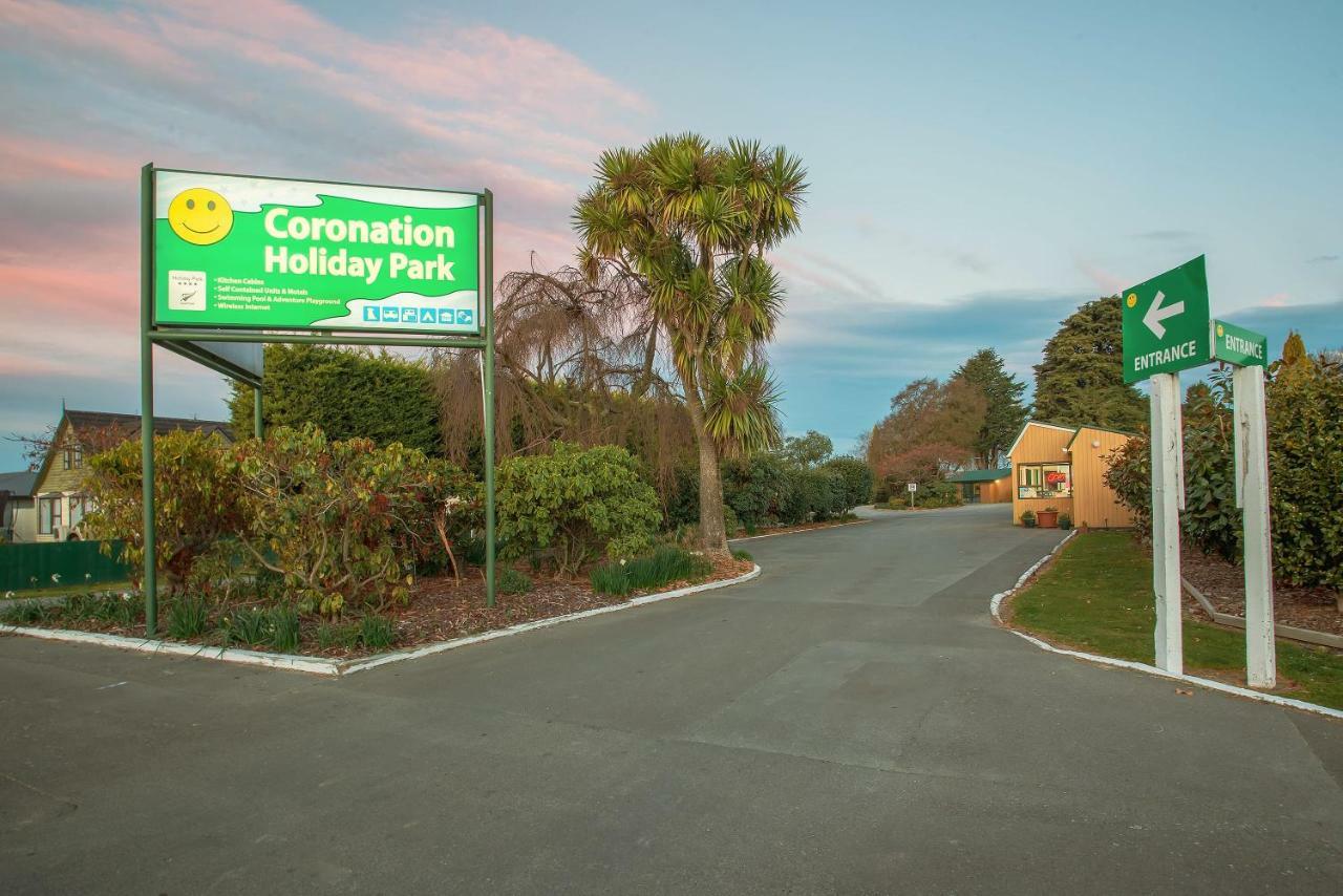 אשברטון Coronation Park Holiday Park מראה חיצוני תמונה